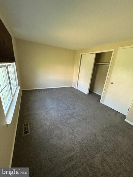 Building Photo - 8447 Braxted Ln