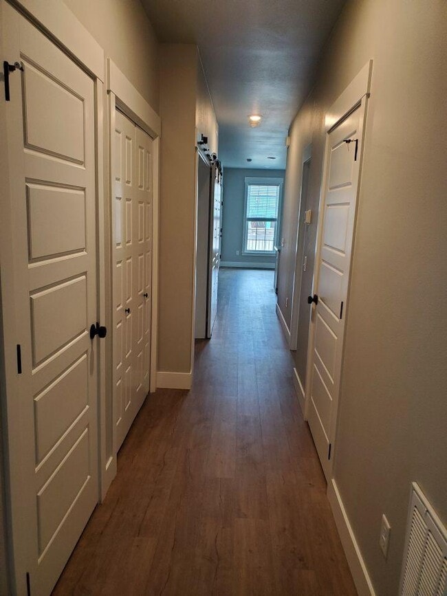Building Photo - 2 bedroom in Billings MT 59101