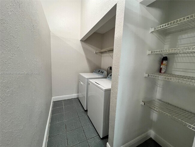 Building Photo - 13562 SW 286th Terrace