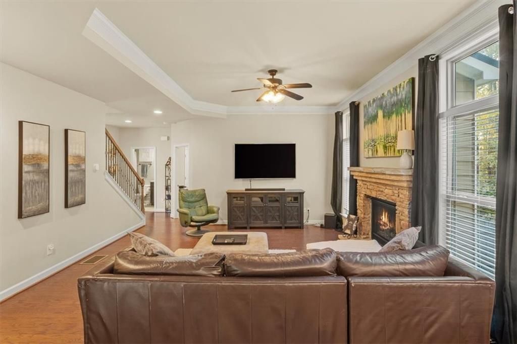 Building Photo - 821 Tramore Ct