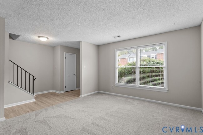 Building Photo - 2613 Chancer Dr