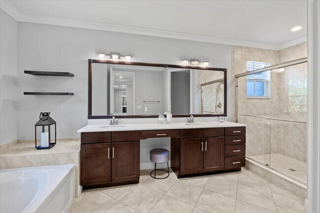 Building Photo - 2061 Foxtail View Ct
