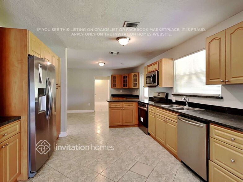 Building Photo - 12530 SW 204th St