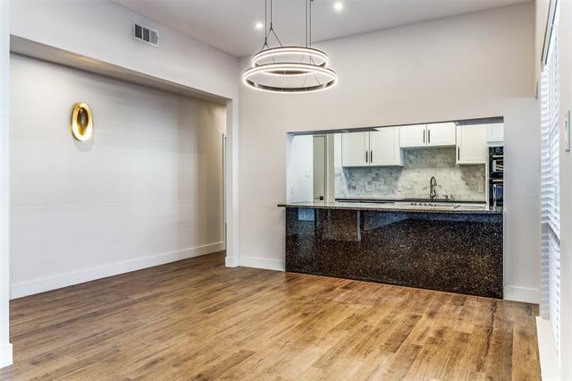 Building Photo - 10403 High Hollows Dr