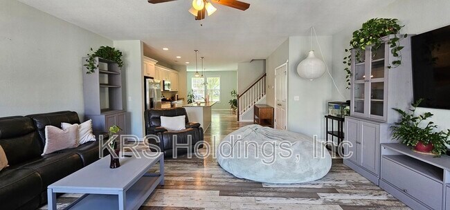Building Photo - 918 Hillside Ave
