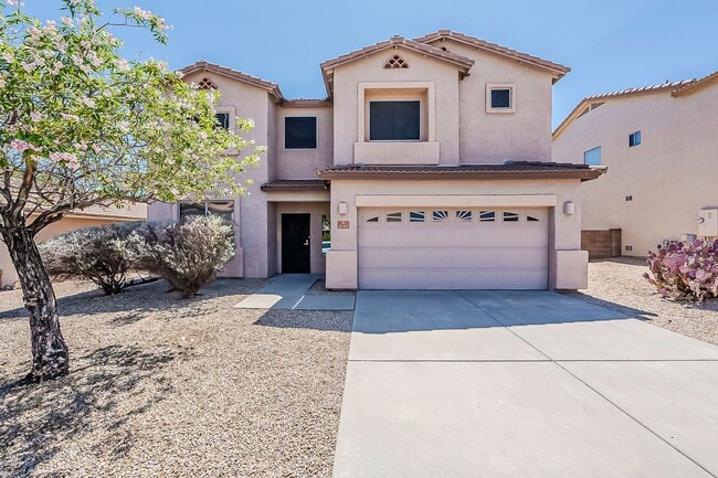 Primary Photo - Housing Vouchers Accepted! 4 Bed / 3.5 Bat...