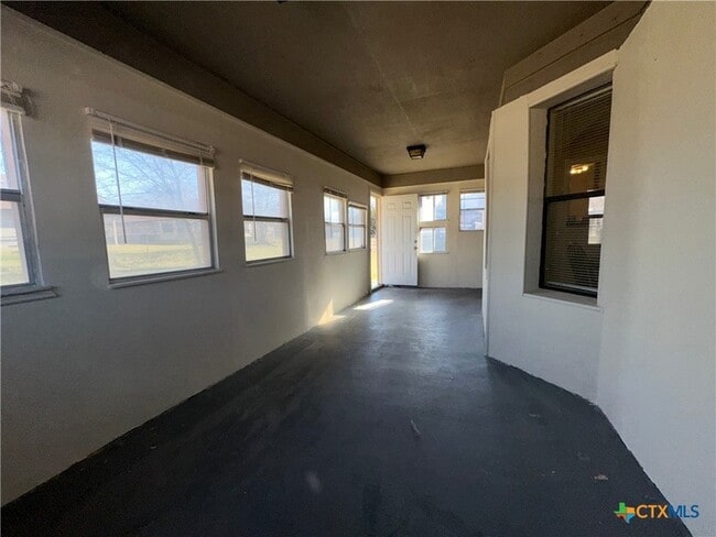 Building Photo - 1810 Gautier Ave