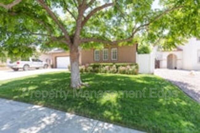Building Photo - 40189 Julianne Dr