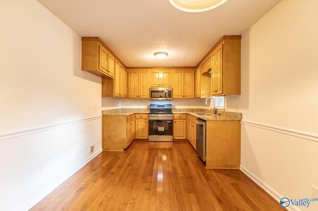 Building Photo - 111 Cepha Dr