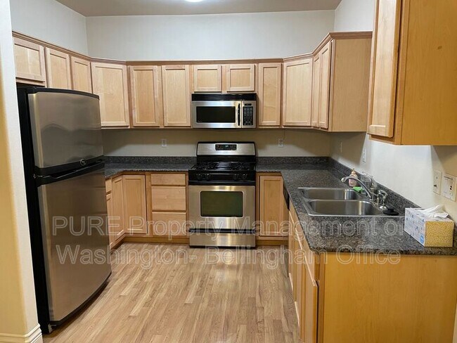Building Photo - 4579 El Dorado Way