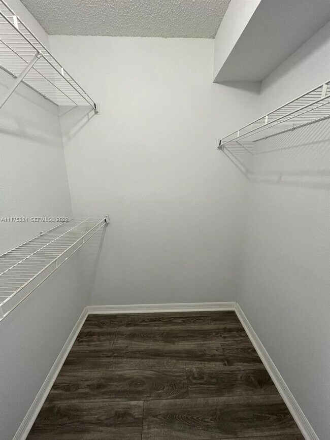 Building Photo - Spacious 2-bed, 2-bath apartment - Ponte Verde at Palm Beach Lakes