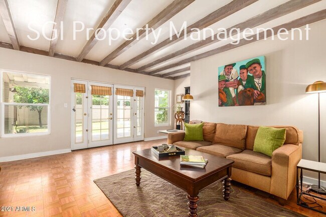 Building Photo - 1315 W Holly St