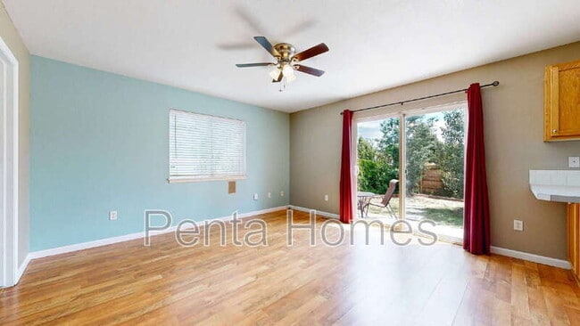 Building Photo - 826 Glenwall Dr