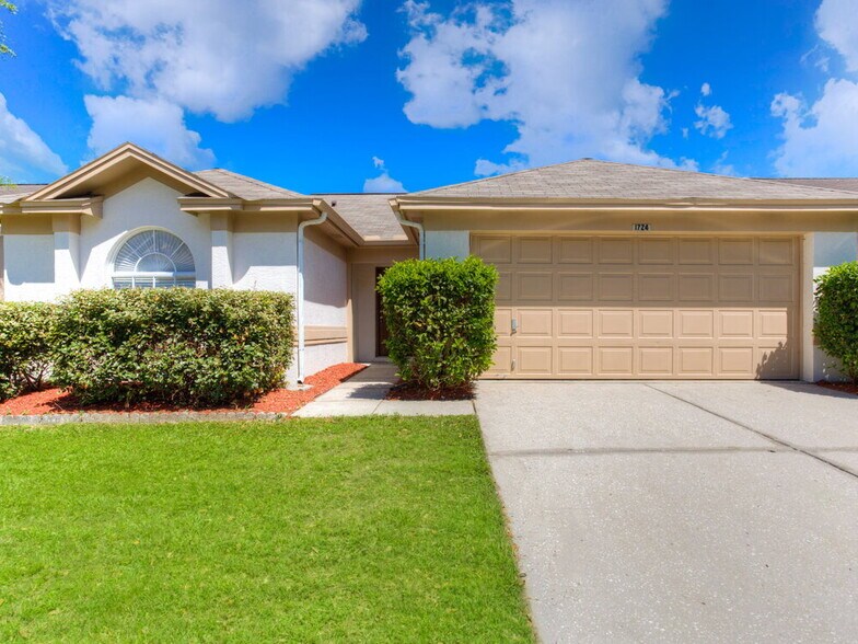 Primary Photo - 1724 Elk Spring Dr