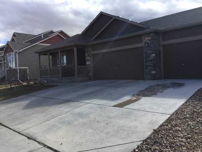 Building Photo - 805 Lakebrook Ct