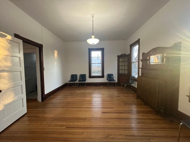 Building Photo - Brookland Grand 4917 sqft 8bd 3.5bth Home | Huge Front Porch | Large Back Yard