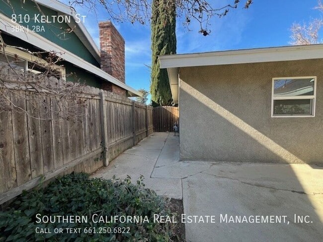 Building Photo - 810 Kelton St