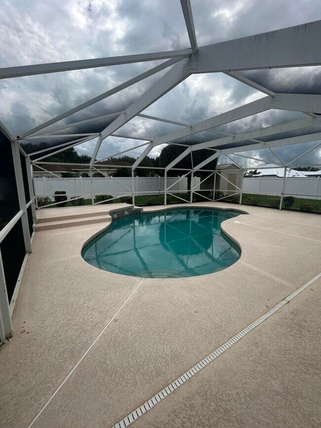 Building Photo - 5229 N Piper Cir