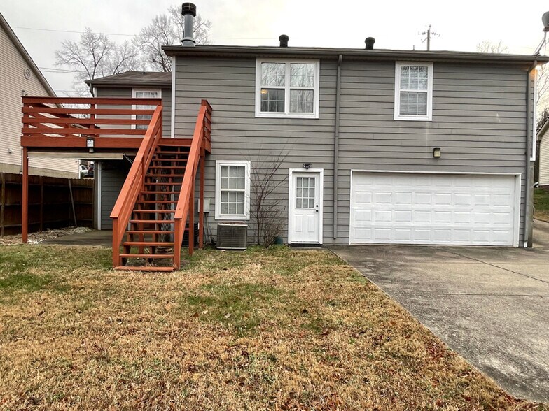 Building Photo - 191 Northlake Dr