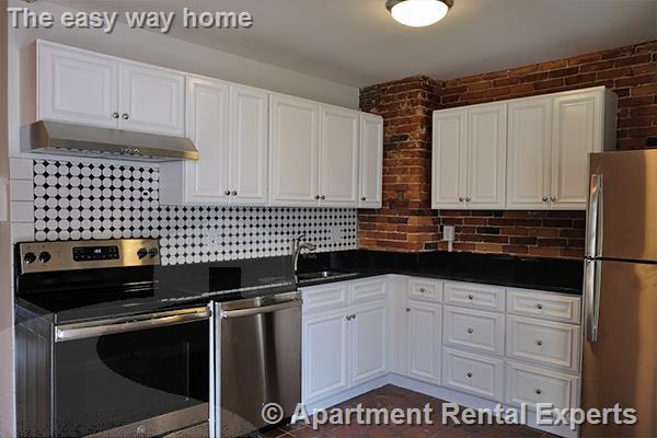 Building Photo - 162 Broadway