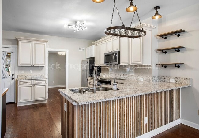 Building Photo - 1209 N 29th St