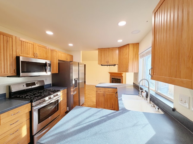 Building Photo - 23 113th Pl SE