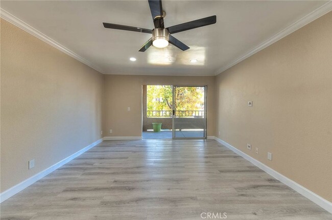 Building Photo - Beautiful 2 bedroom 2 bath condo in Corona...