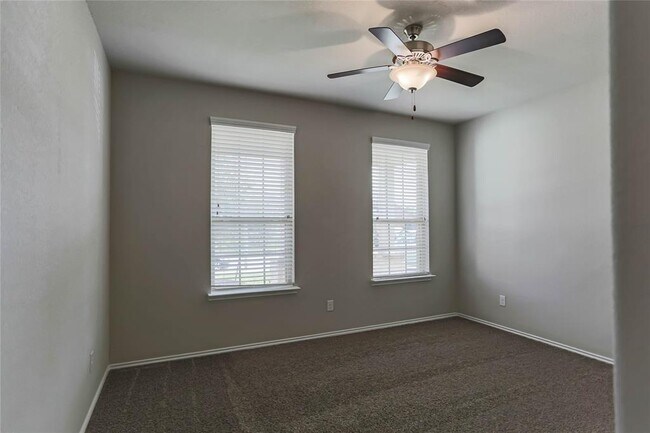 Building Photo - 23822 Piedmont Forest Dr