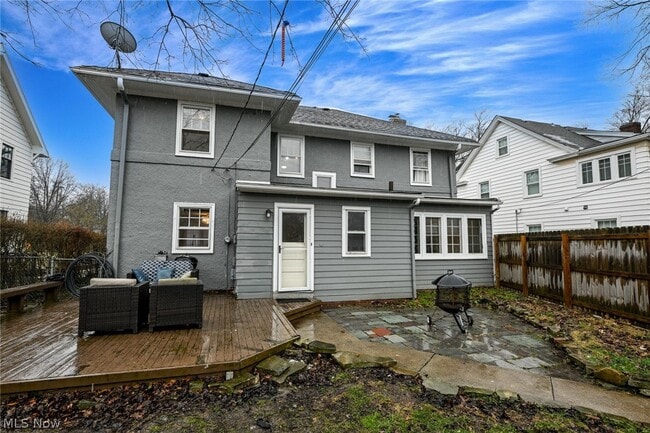 Building Photo - 2927 Huntington Rd