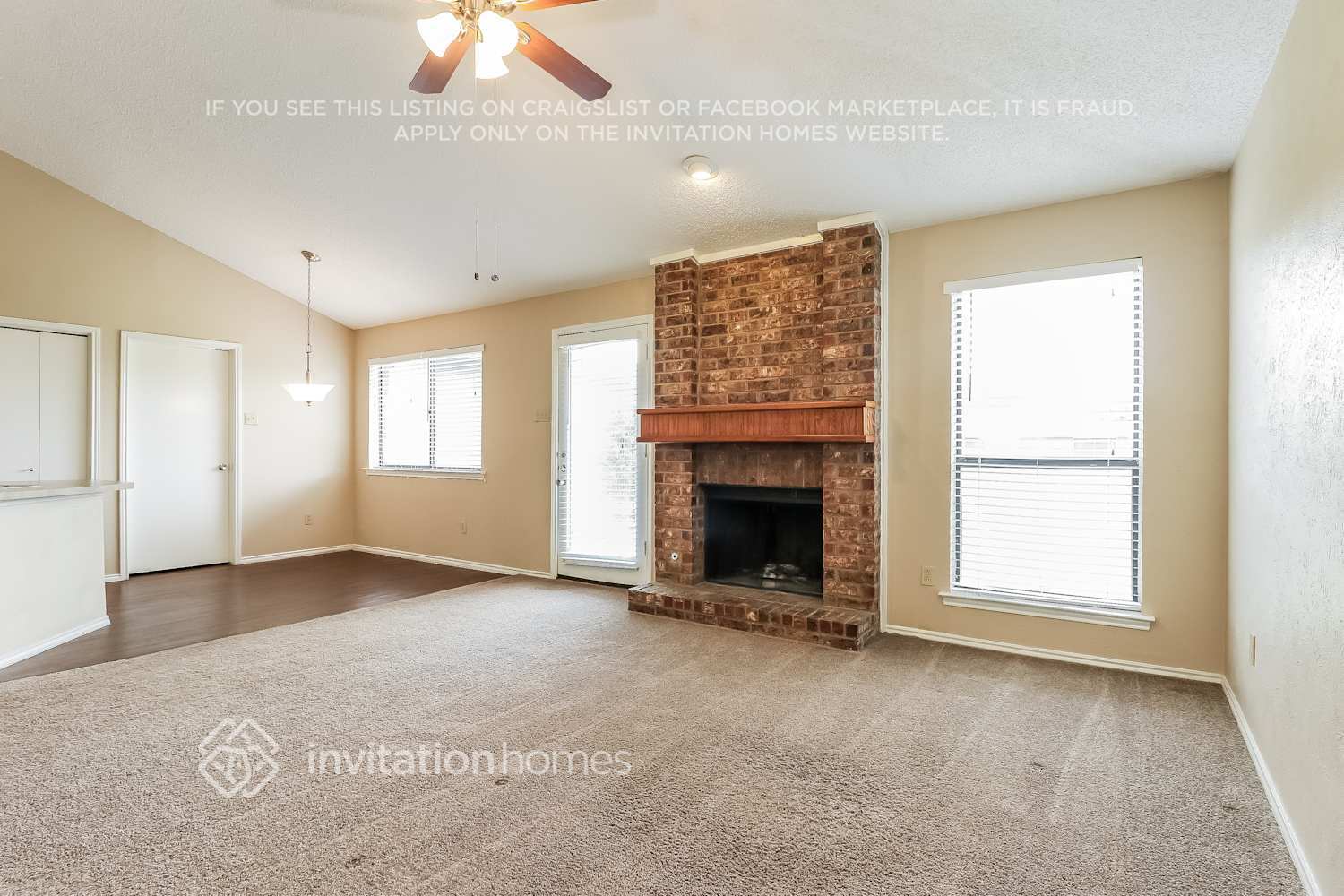 Building Photo - 1741 Canterbury Ln