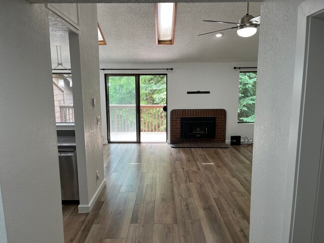Building Photo - 6247 S 153rd St