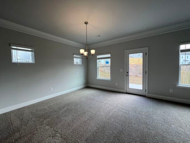 Building Photo - 5144 Aylesbury Ct