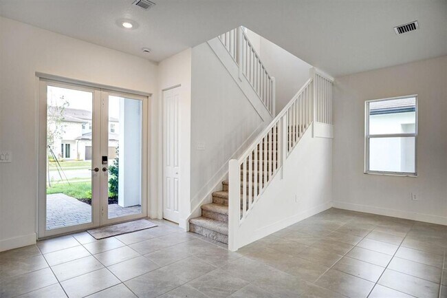 Building Photo - 12328 SW 43rd St