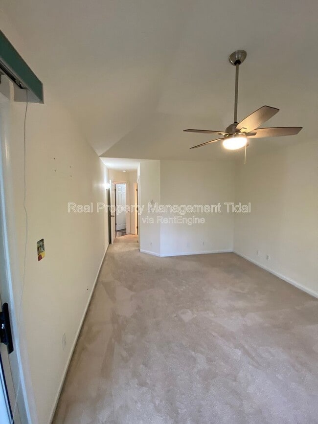 Building Photo - 924 Ironwood Dr