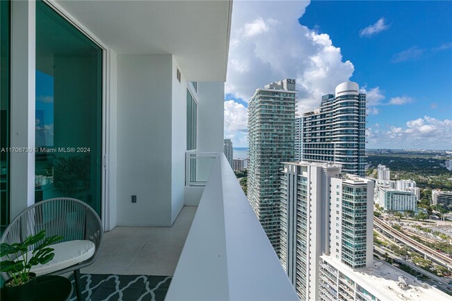 Building Photo - 1080 Brickell Ave