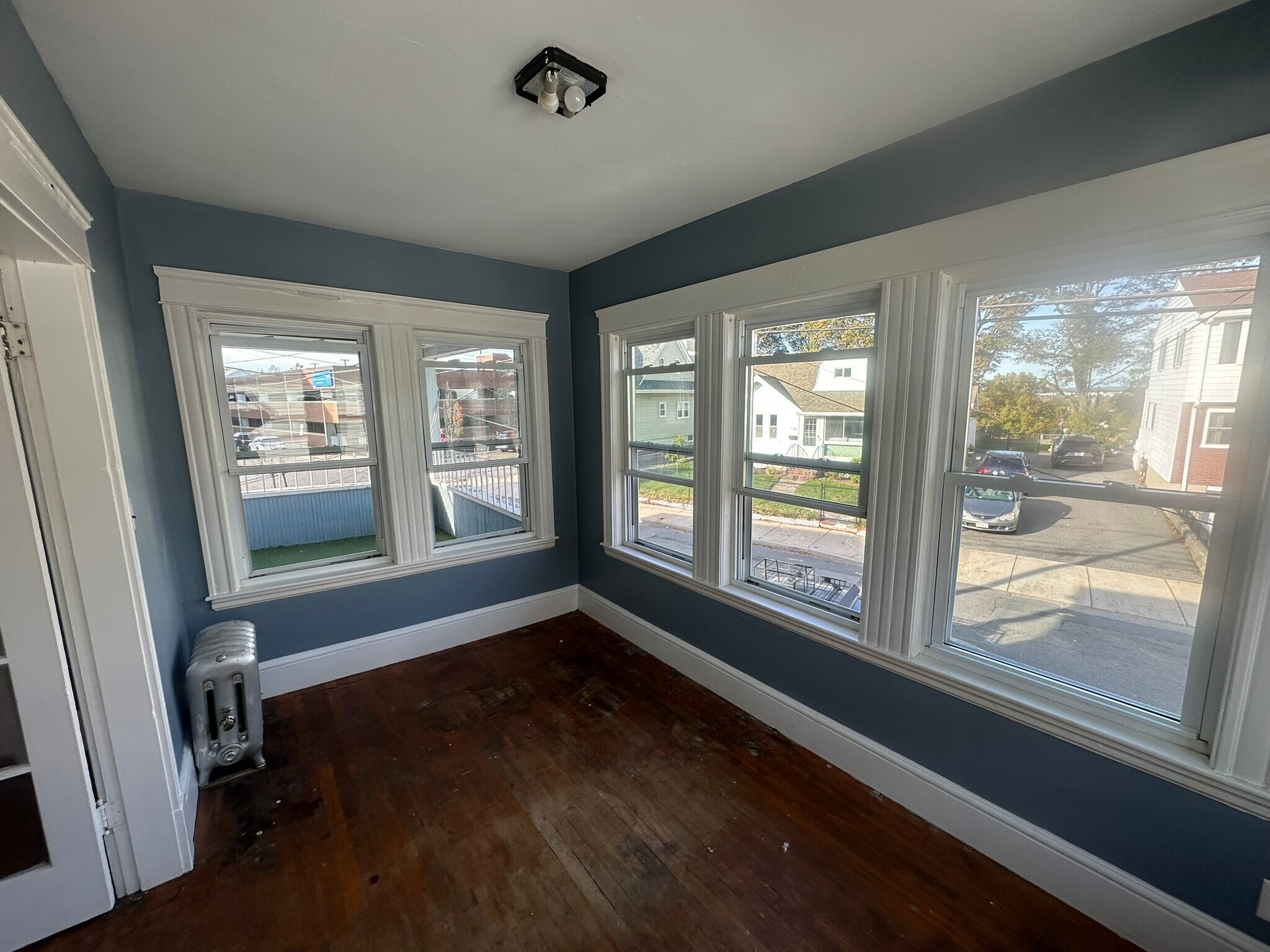 Building Photo - 125 Garland St