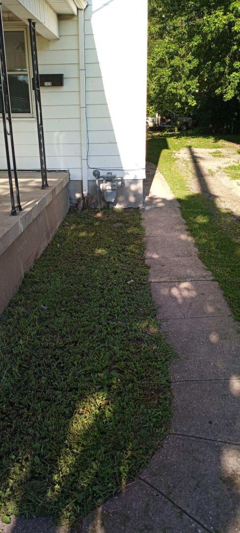 Building Photo - Nice 2 bedroom