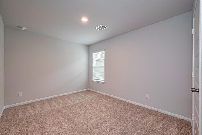 Building Photo - 22548 Cormorant Ct