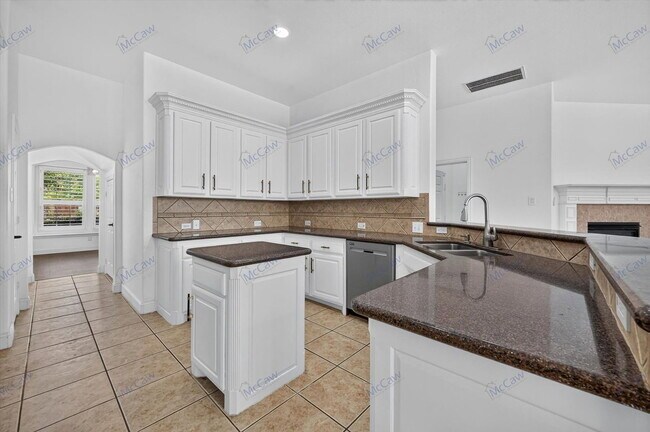 Building Photo - 2208 Grizzly Run Ln