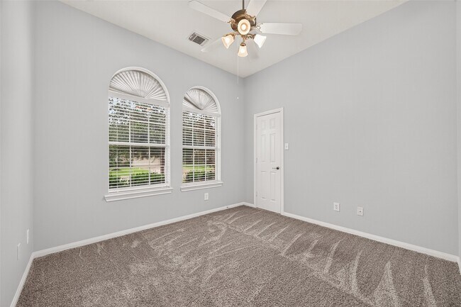 Building Photo - 21610 Avalon Queen Dr