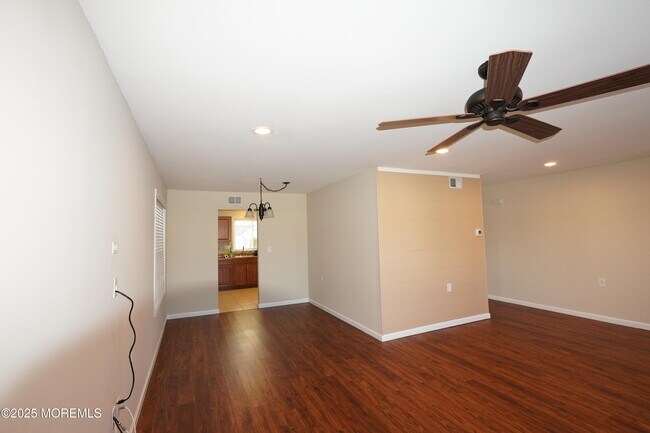 Building Photo - 49 Hastings Rd