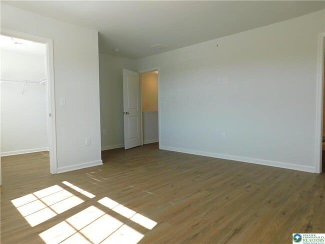 Building Photo - 6663 Stein Way