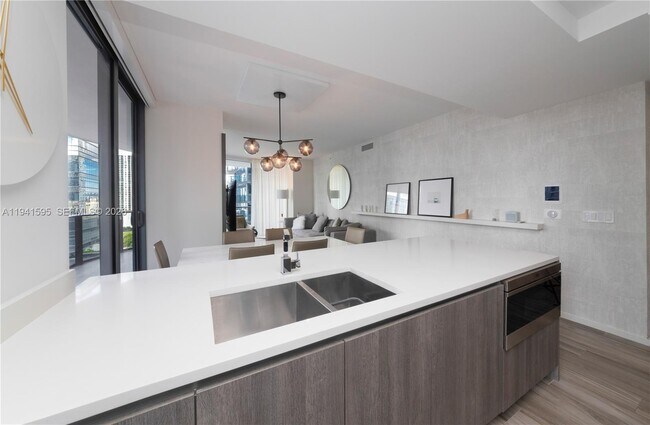 Building Photo - 801 S Miami Ave