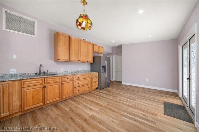 Building Photo - 1110 Hotiyee Ave