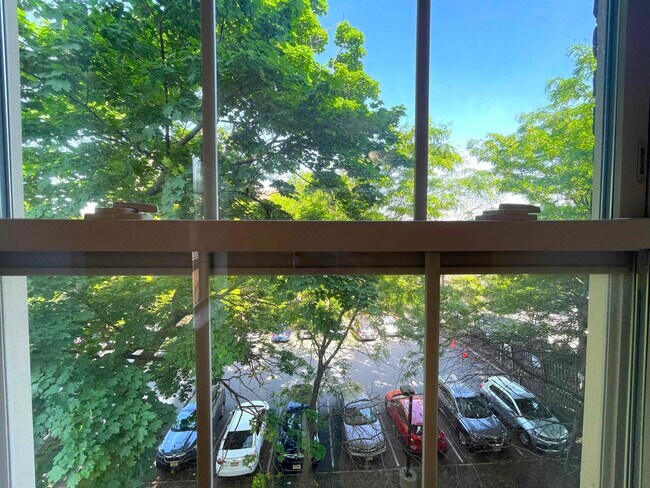 Building Photo - 2677 John F. Kennedy Blvd