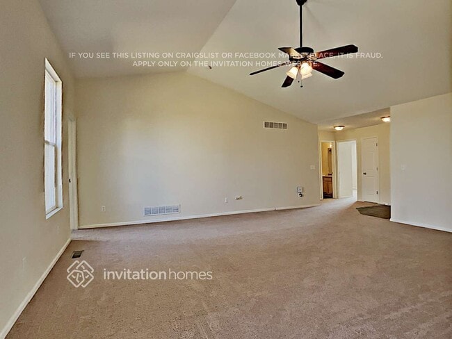 Building Photo - 1552 Ancestra Dr
