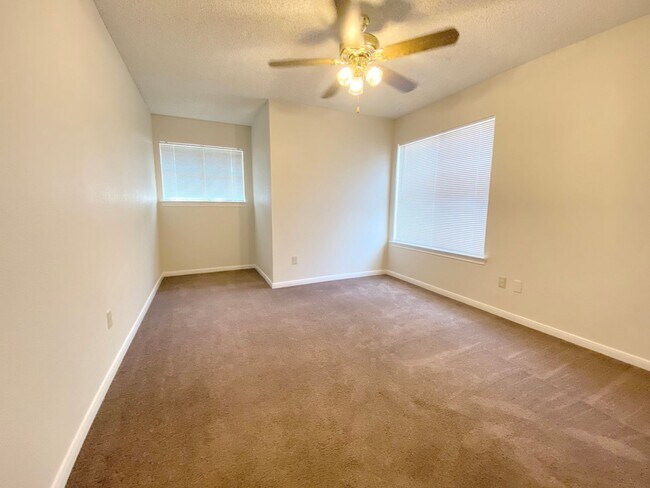 Building Photo - 14818 Chetland Pl Dr