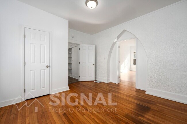 Building Photo - 1526 42nd St Ensley