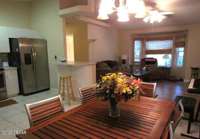 Building Photo - 6 Sea Brook Pl