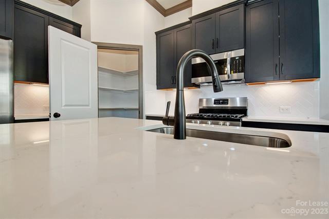 Building Photo - 6311 Southgrove St